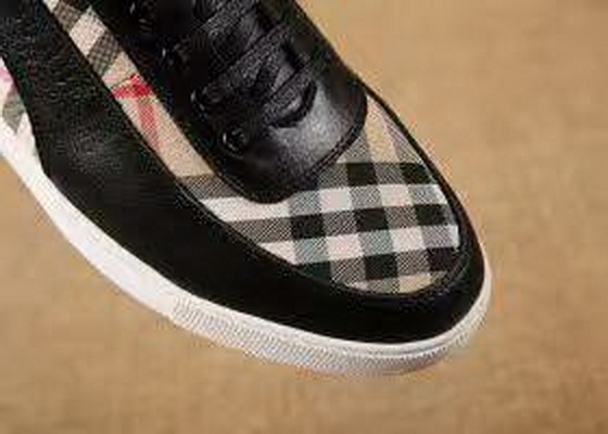 Burberry Fashion Men Sneakers--010